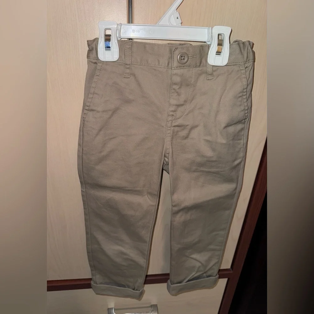 Old Navy Boys Khaki Chino Pants Tan Size 5 Adjustable Waist